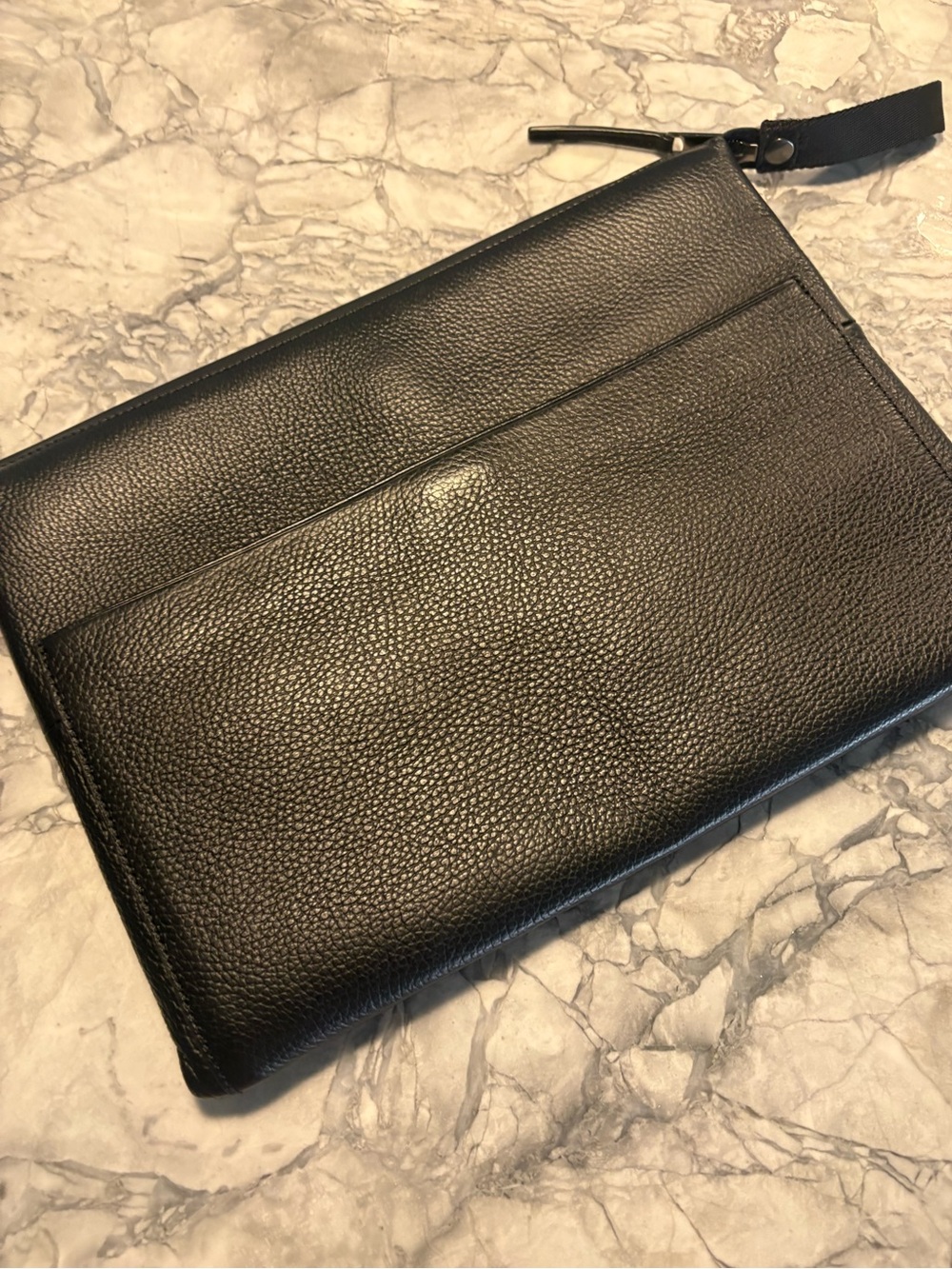 Quince laptop Black Leather Zip Pouch - Sleek Travel & Everyday Organizer